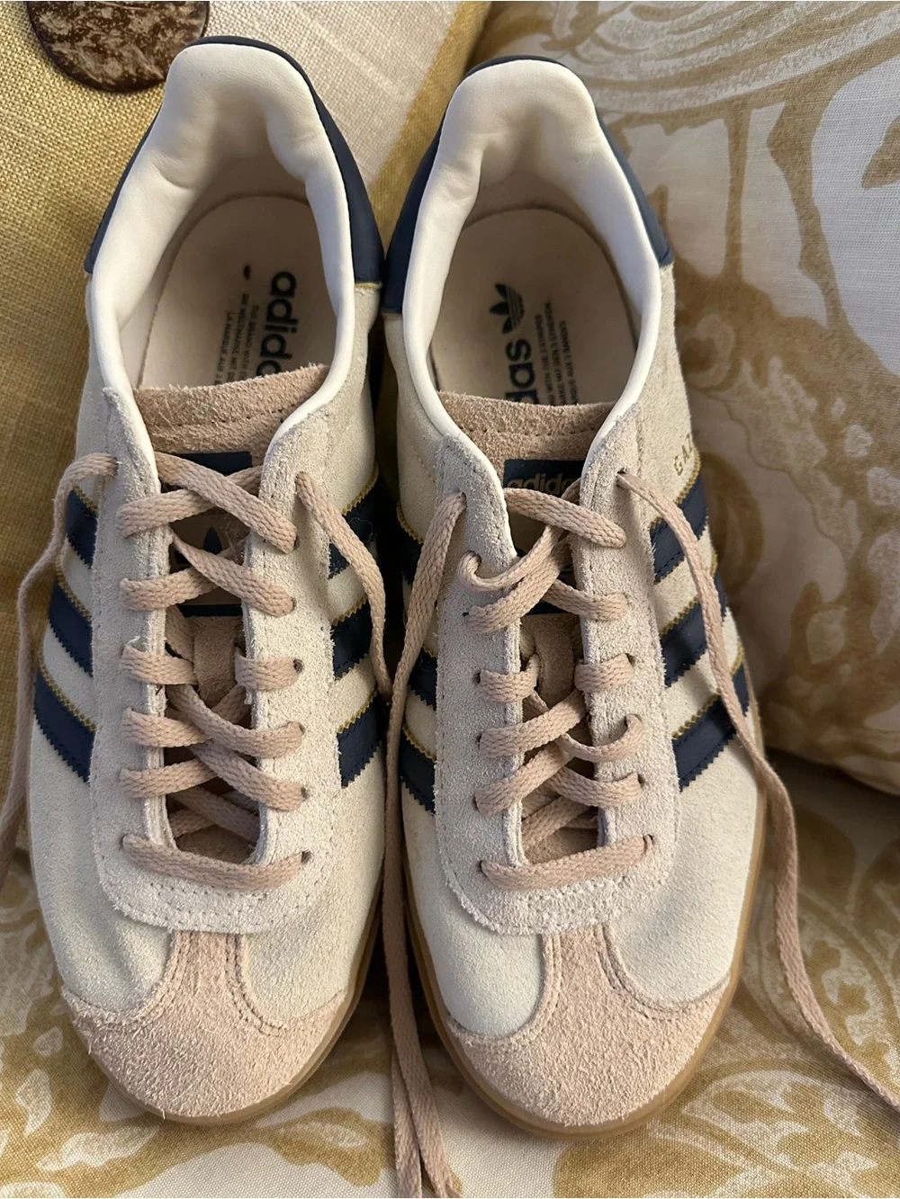 Cream & Navy Women's Casual Sneakers